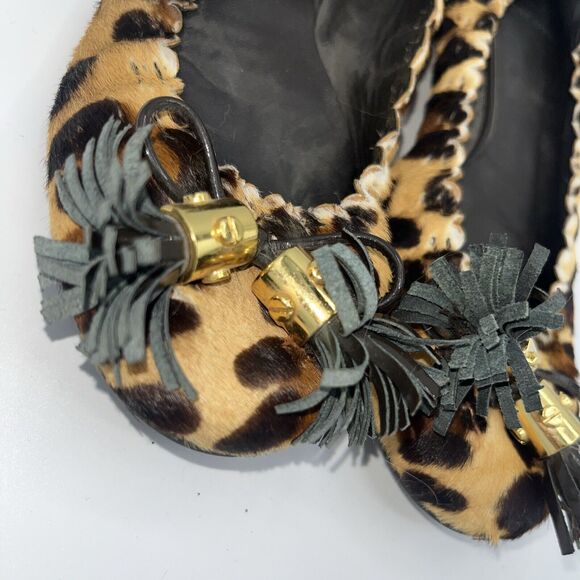5.5 Tory Burch Reva Printed Calf Hair Leopard Tassel Ballet Flats - Picture 4 of 12